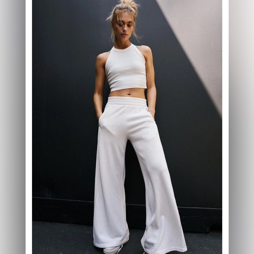 FREE PEOPLE FP MOVEMENT Go to set